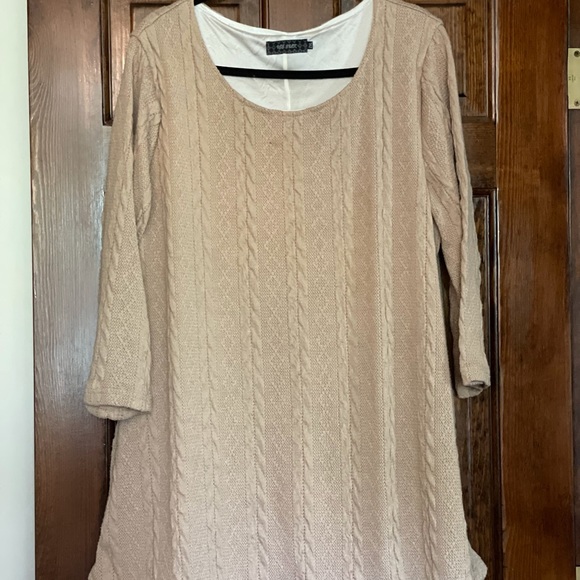 Tunic - Picture 2 of 2